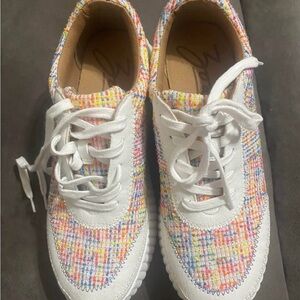 Zodiac platform shoes. Size 9